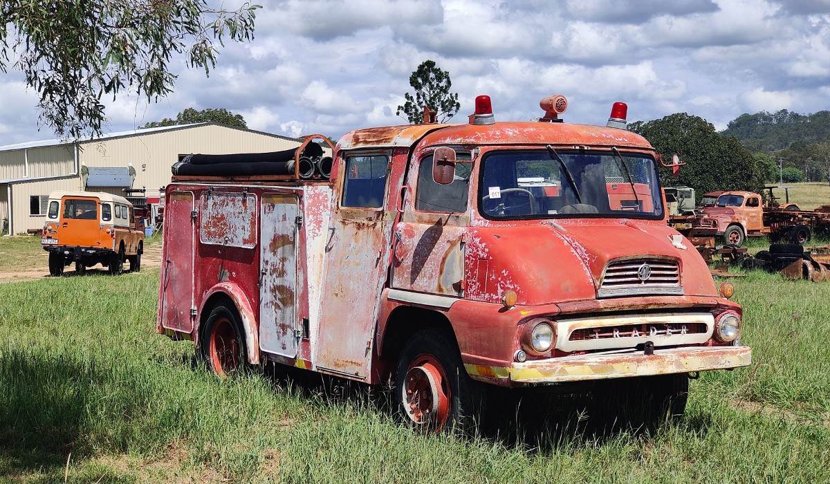 [SOLD] 1968 Thames Trader Fire Engine